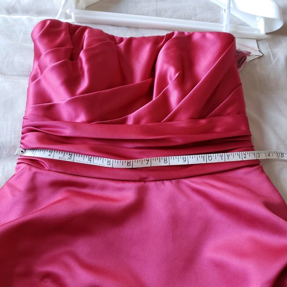 NWT David's Bridal Fucshia Bridesmaid/Cocktail/Prom knee-length dress - Picture 5 of 10